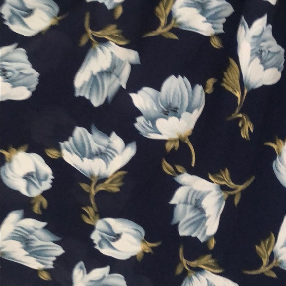 Adjustable Romper - Picture 3 of 4